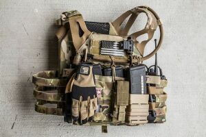 Jumpable Plate Carrier (JPC) Crye.jpg